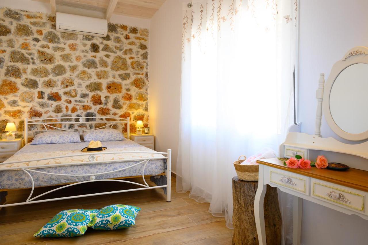 Althea By Breathtaking View Country house *